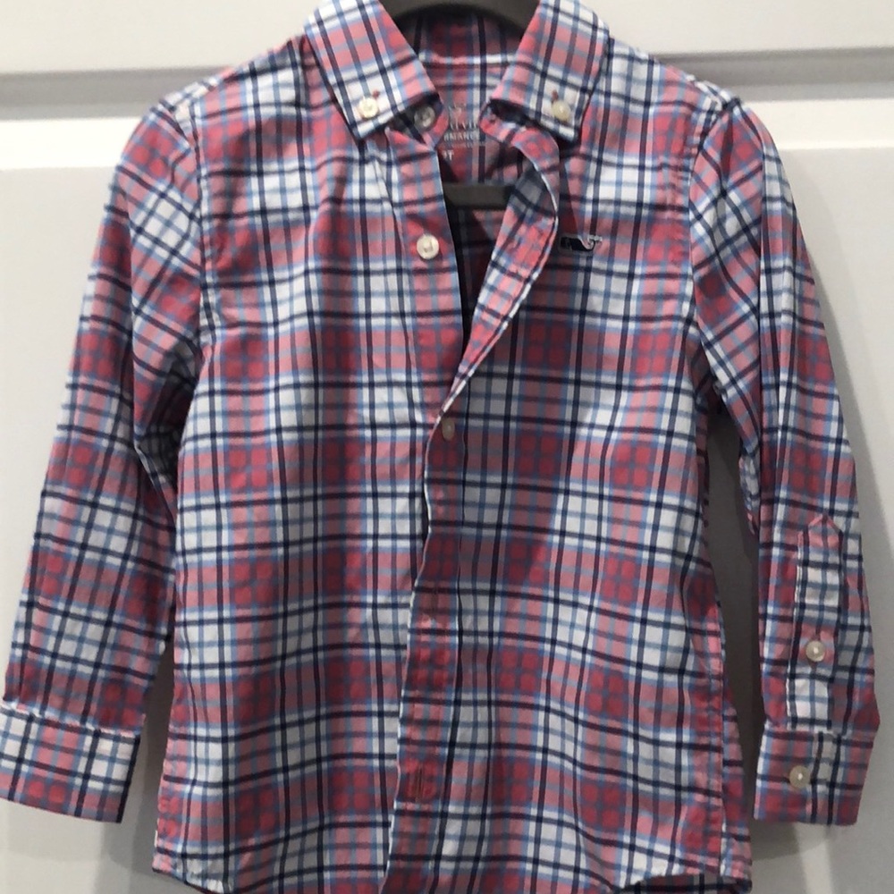 Vineyard Vines button down shirt